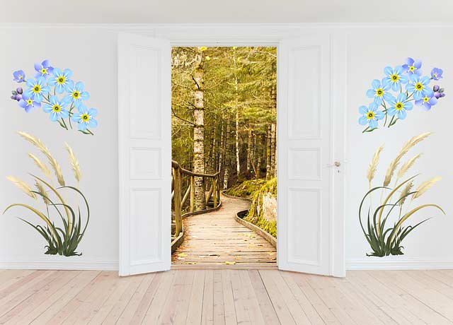 Türen mit Wandposter kombinieren
