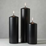 Kerzen in Schwarz