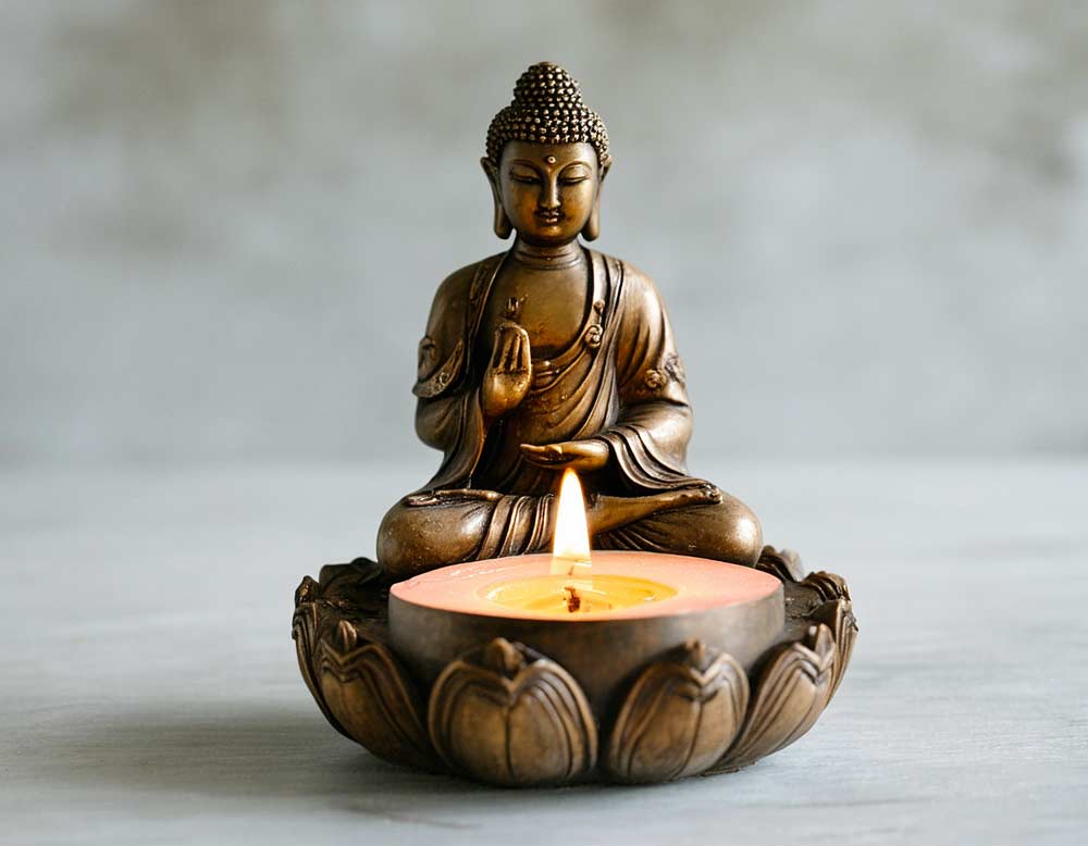 Buddha Figur mit Teelichthalter